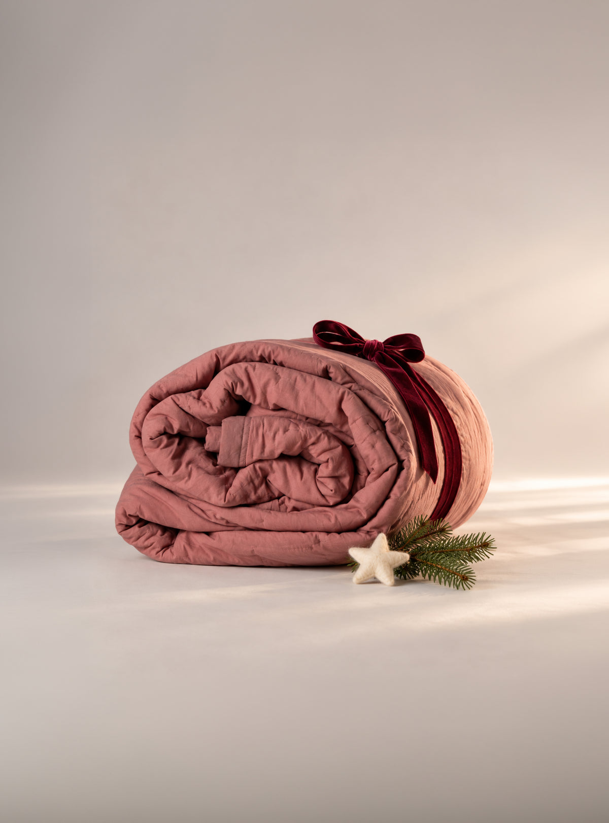 Earthspun Organic Cambric Cotton Twin Size ( 66" x 90") Comforter: Dusty Pink