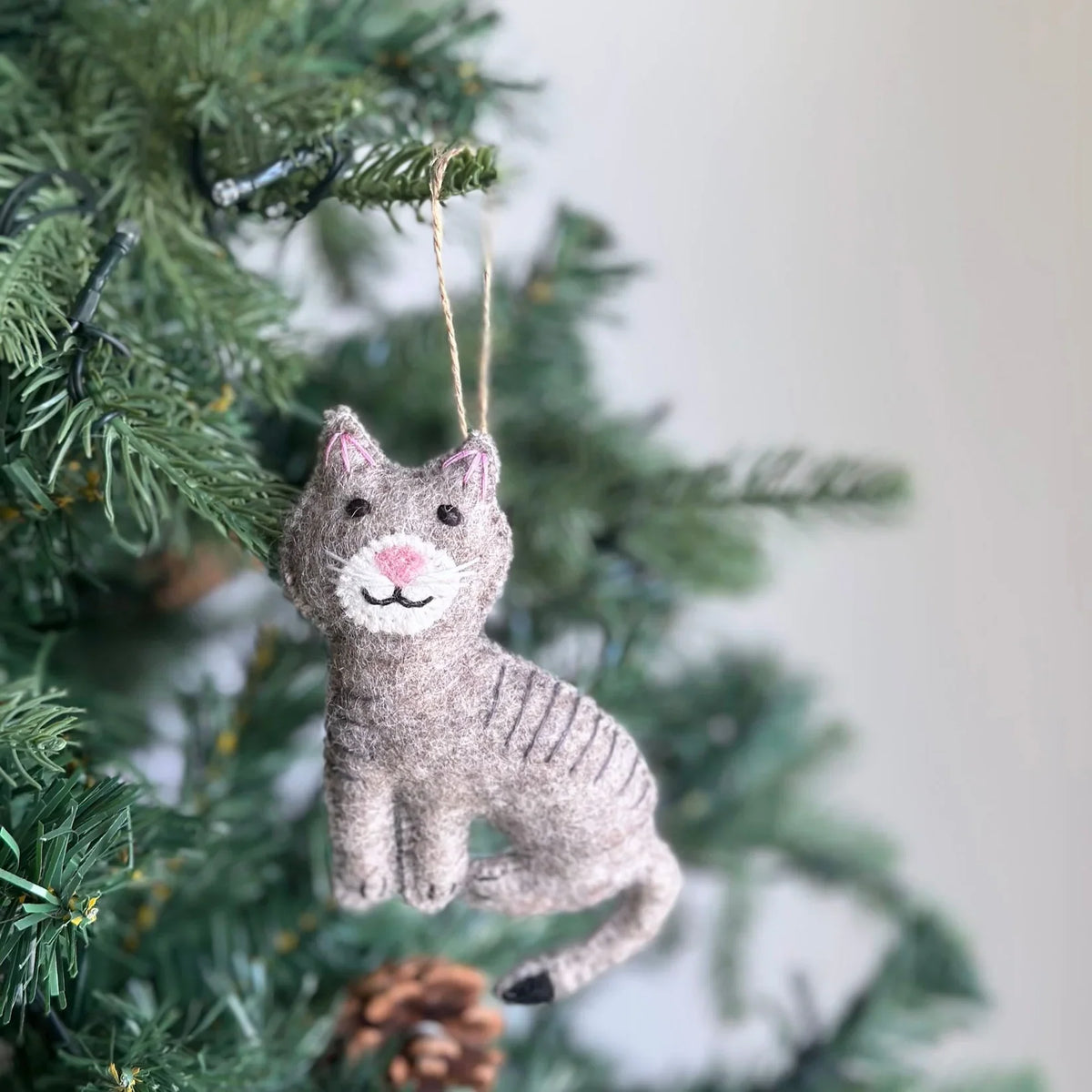 Wool Felt Tree Ornament Set of 6 Cats